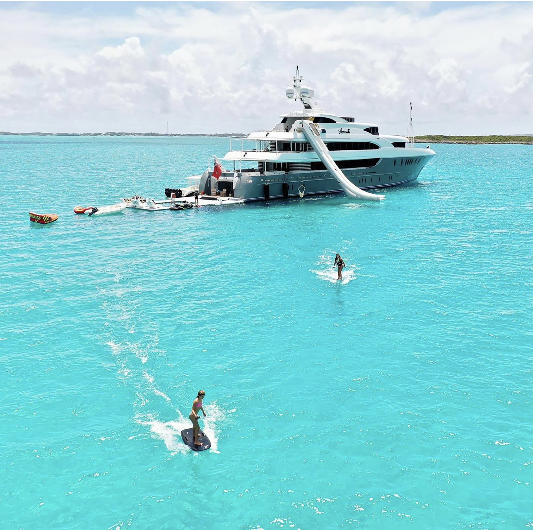 Motor Yacht LOON for Charter with SuperYachtsMonaco