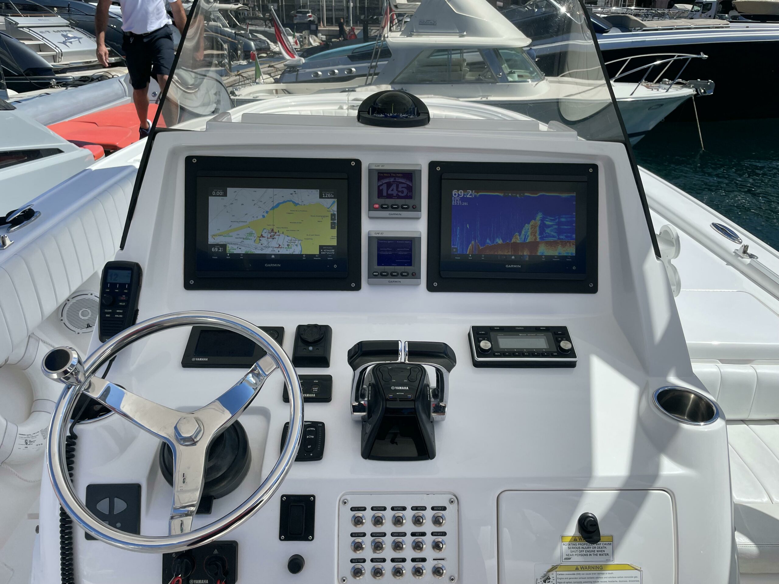 Yacht INTREPID 327 for Sale with SuperYachtsMonaco